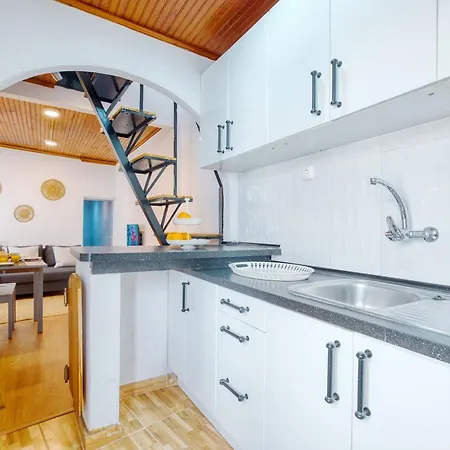 Apartment New! Duplex In The Heart Of Alfama Lisbon