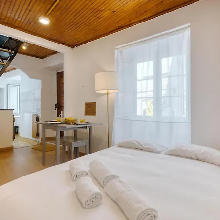 New! Duplex In The Heart Of Alfama Διαμέρισμα Lisboa